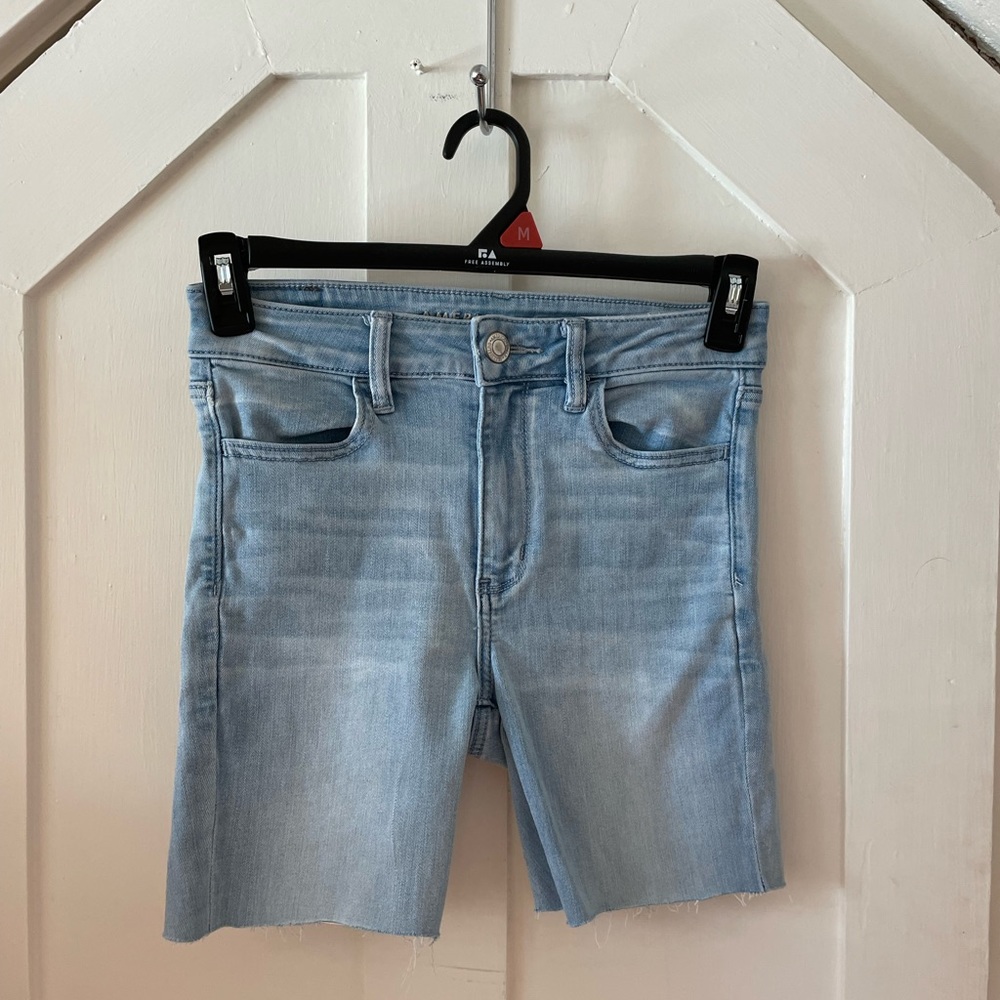 American Eagle Denim Next Level Stretch cutoff shorts size 6 light blue
